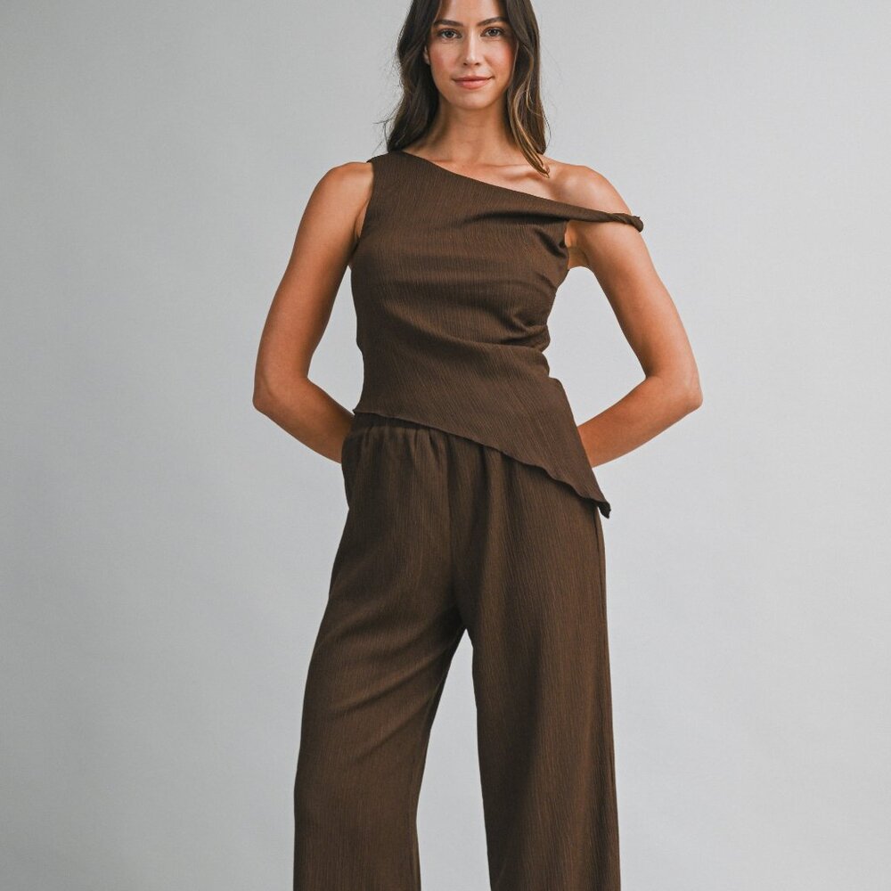 NWT Mable Brown Soft Textured Fabric Set One Shoulder Twist Top & Long Pants